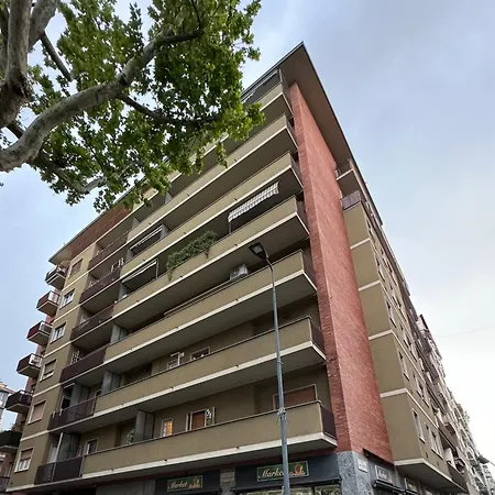 Meg Glamour Vicino I Navigli Pensión Milán